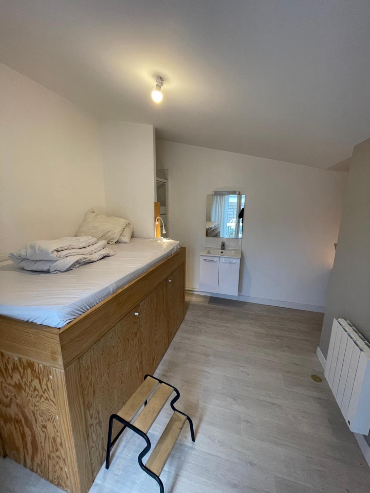 Chambre Privee Dans Maison D'Hotes เซอนง ภายนอก รูปภาพ
